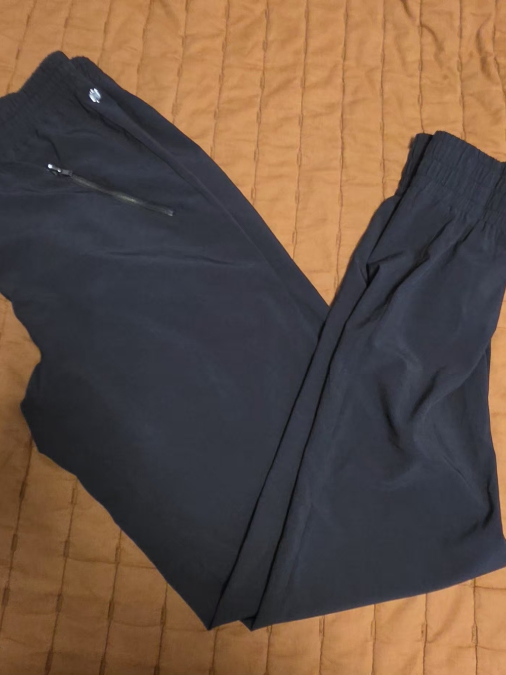 Women's Fabletics Black Elastic-Waist Jogger Pants